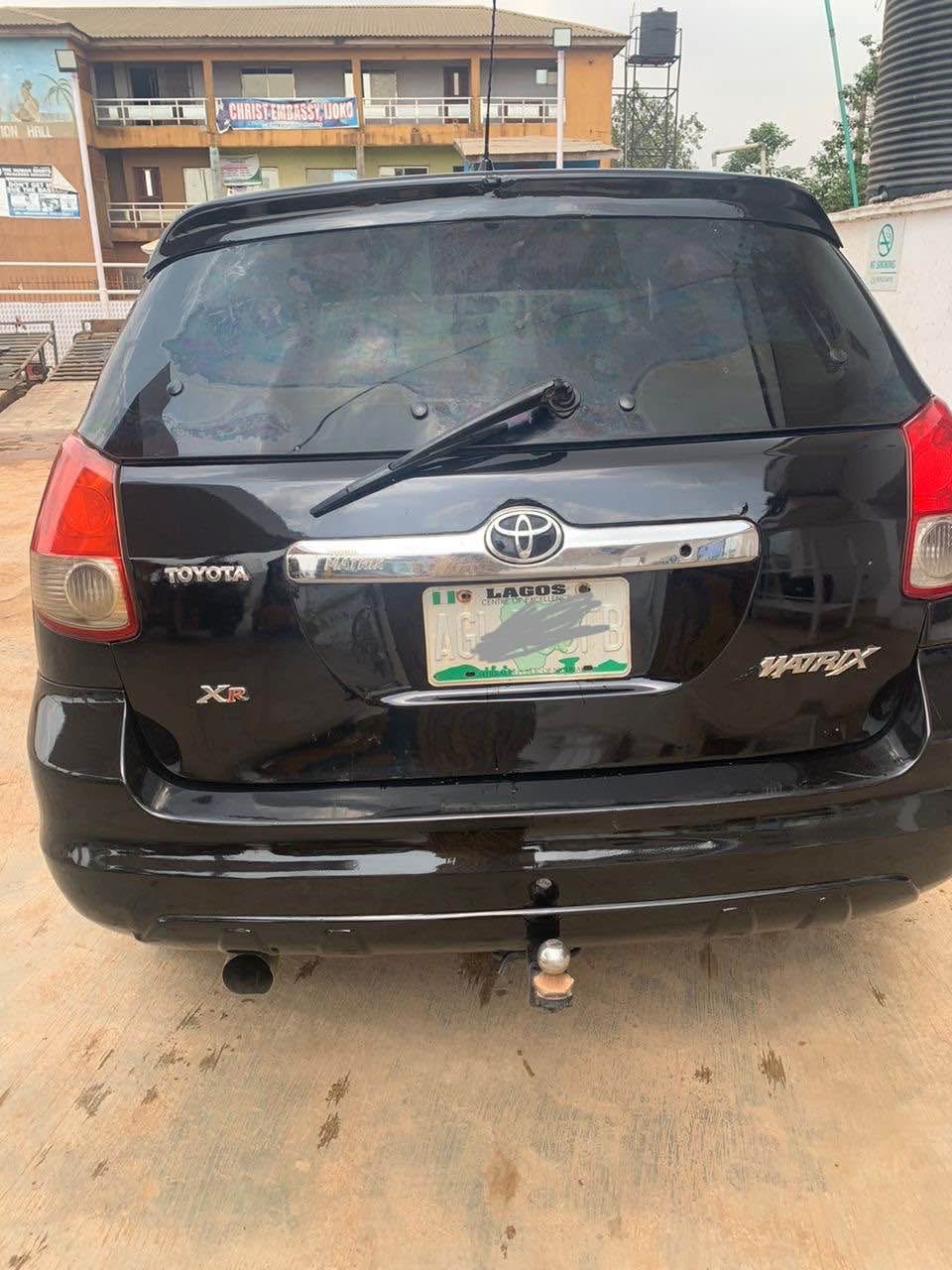 A picture of Toyota matrix