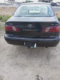 A picture of Corolla 2001 2