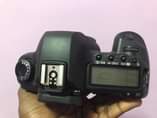 A picture of Canon 5D Mark II Body 1 160 000 TZS 