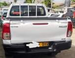 A picture of 2010 TOYOTA Hilux White