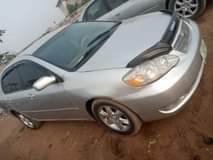 A picture of TOYOTA COROLLA