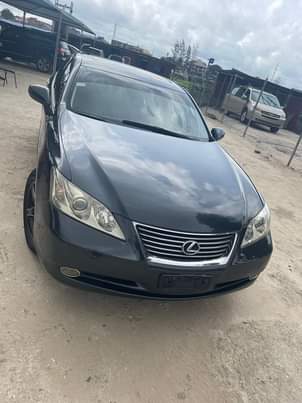 A picture of Lexus es350 up for sale