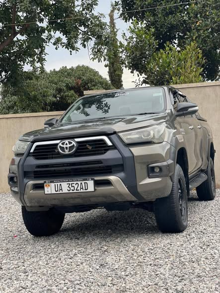 used toyota hilux