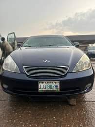 A picture of Toks standard Lexus ES330 Year 2004 Very clean Price 4