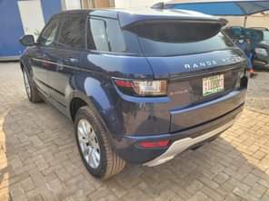A picture of 2018 Range Rover Evouge price 18 5M Location Abuja 08160229978