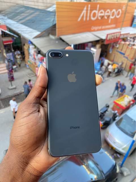 A picture of Iphone 8Plus