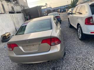 A picture of Honda Civic 06