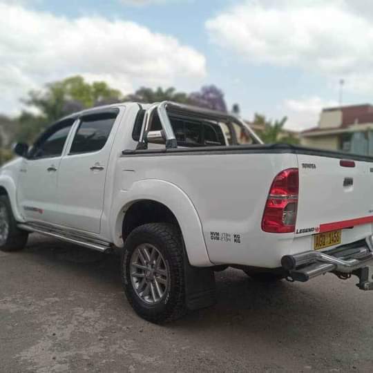 used toyota hilux