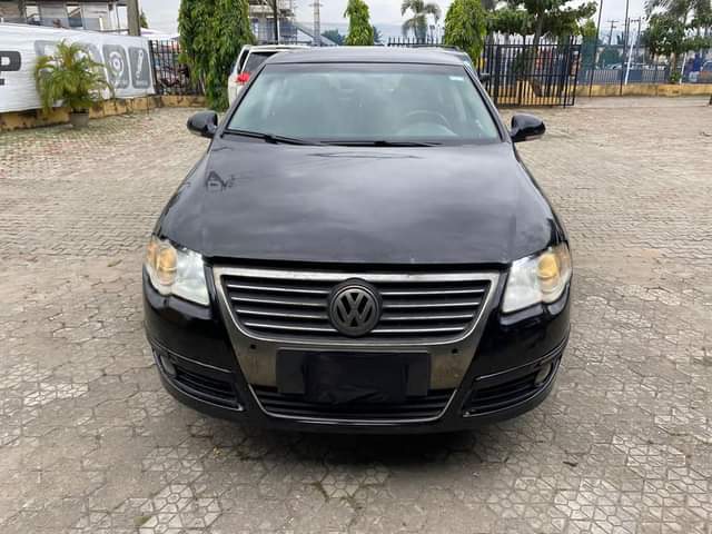 A picture of Used Volkswagen Passat 2007 Buy and Drive Painted Location is