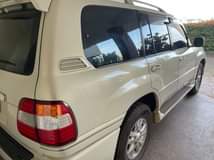 A picture of Toyota Land Cruiser V8 2000 Model In Perfect conditions For