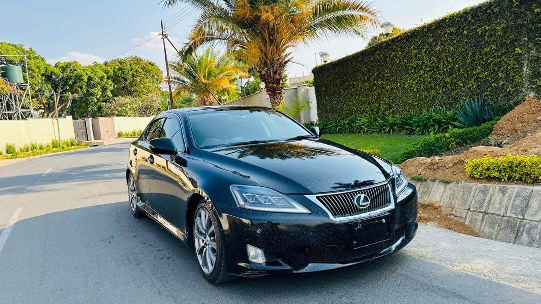 lexus