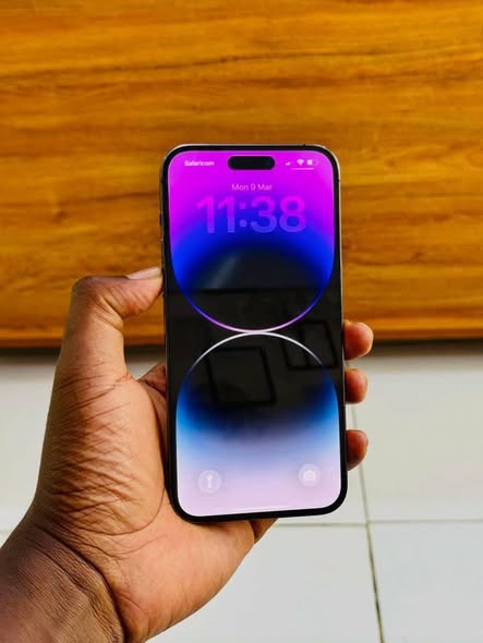A picture of IPhone 14pro max