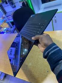 A picture of Dell latitude 5289 core i5