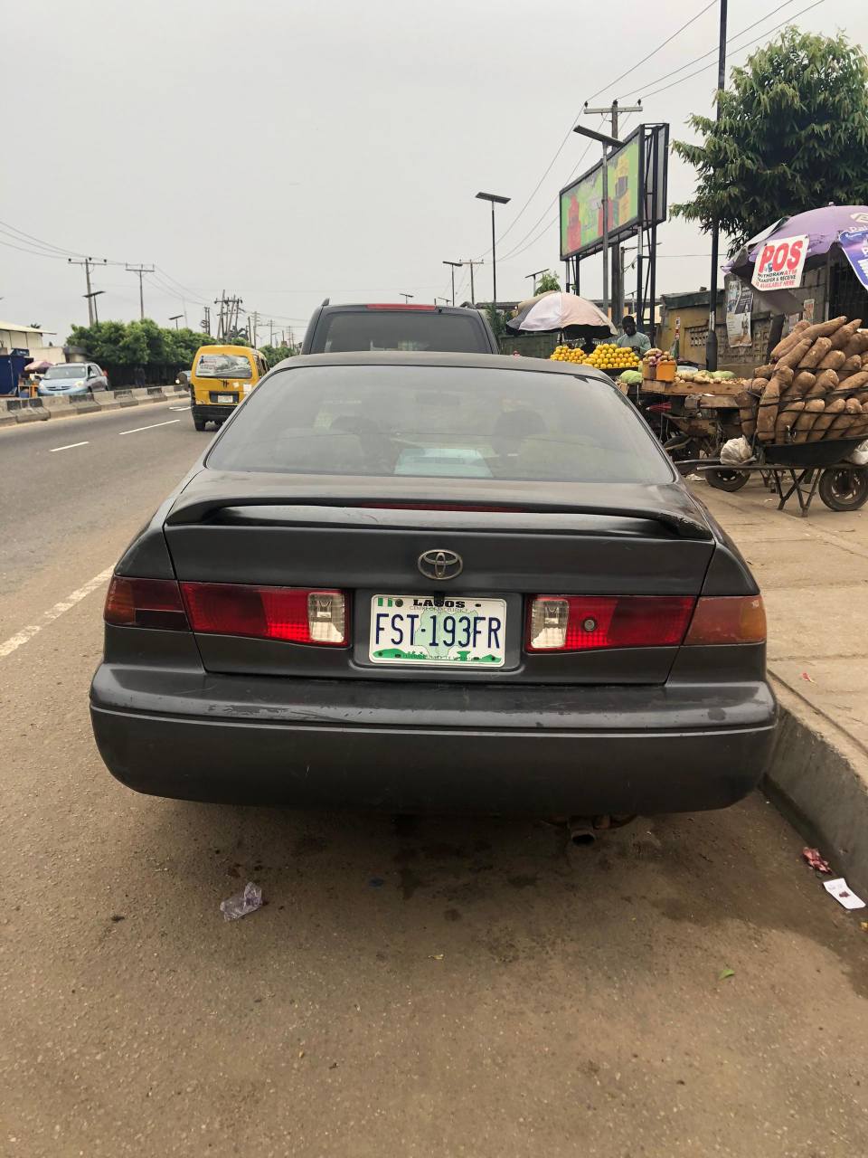 A picture of 2001 Toyota Camry