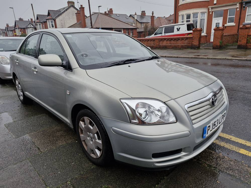 toyota avensis