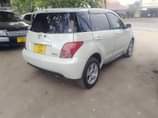 A picture of Toyota Ist CR