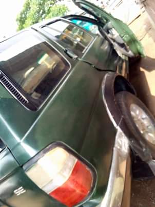 A picture of 2000 Nissan Pathfinder perfect Pathfinder