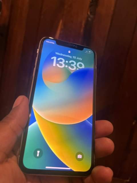 A picture of IPHONE X GB 256