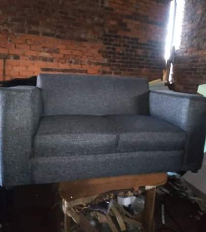 classifieds/furniture sofas