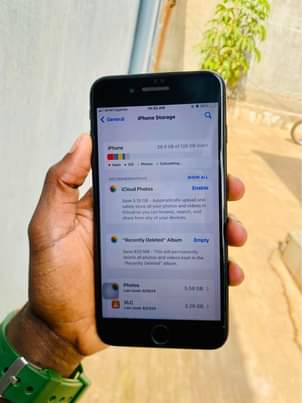 A picture of iPhone 7 Plus 128Gb at 280k