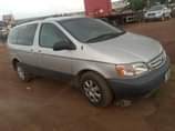 A picture of Toyota sienna tokunbo standard