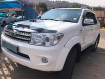 A picture of 2010 Toyota Fortuner