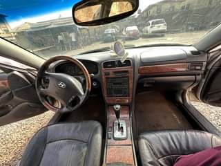 A picture of Hyundai XG 350 2005