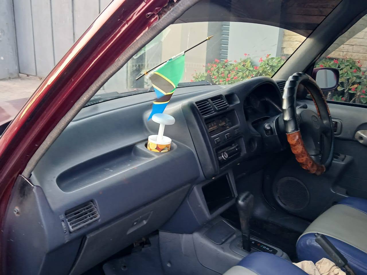A picture of Toyota RAV4 0712188493