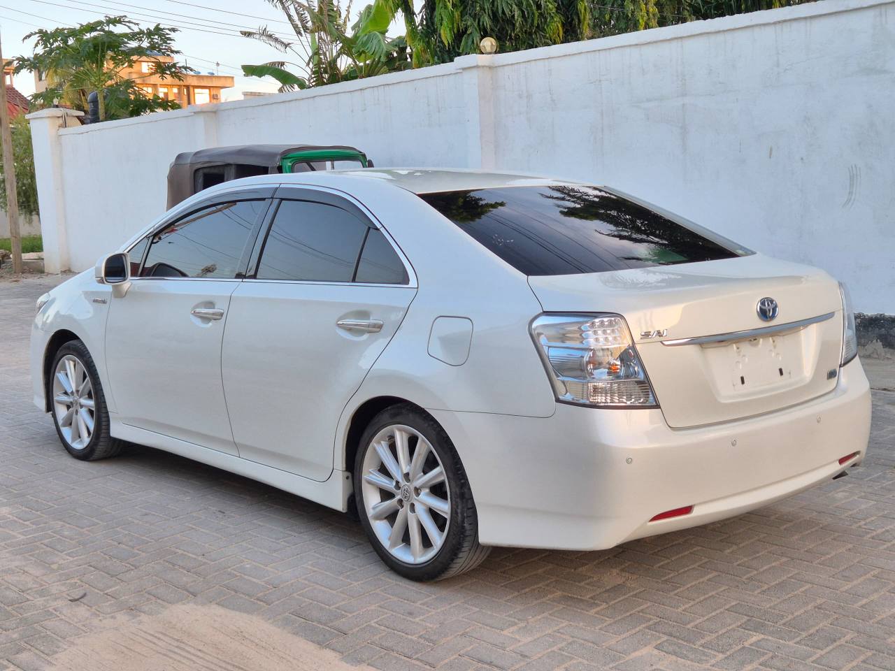 A picture of TOYOTA SAI HYBRID