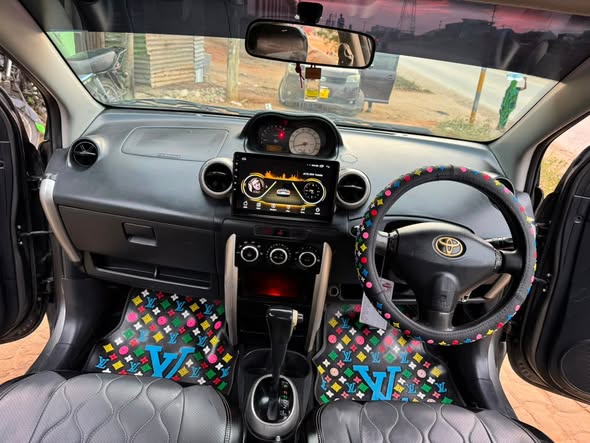 A picture of Toyota ist