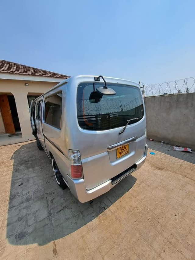 used nissan caravan