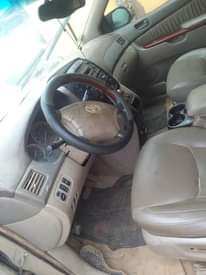 A picture of Toyota Sienna 2006
