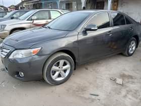 A picture of 2009 Toyota camry with silent untouched engine gear very smooth