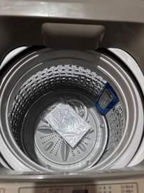 A picture of 15kg Semi Automatic Washing Machine 949 000Tsh