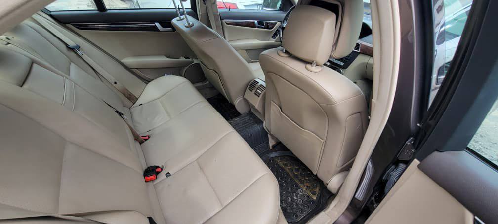 A picture of Distress sale 2012 Mercedes Benz C300 4Matic on gray exterior