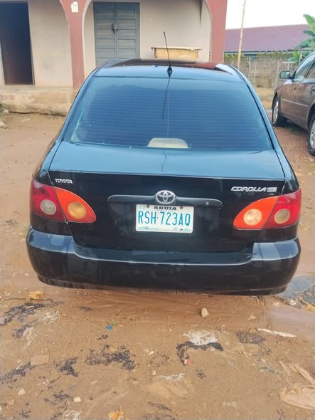A picture of 2006 Toyota corolla