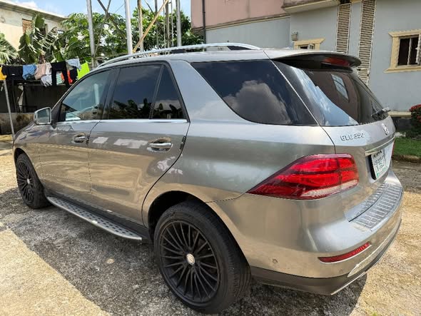A picture of 2016 Mercedes Benz GLE350