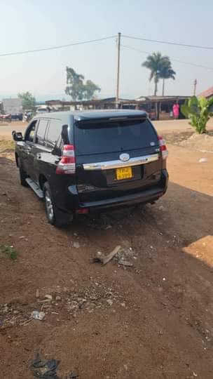 A picture of LandCruiserTx...Petrol 2016...0780260939