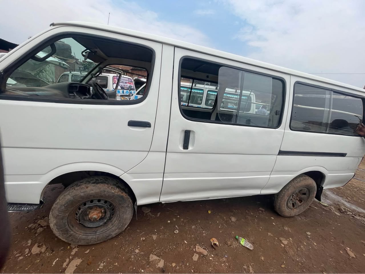A picture of Minivan kigege Taxi