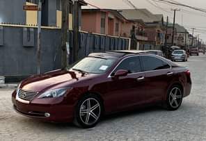 A picture of REGISTERE Lexus Es350 Pano Roof Year 2008 Colour Wine Panoramic