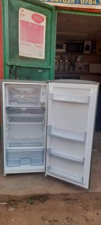 A picture of 195L capacity Hisense single door fridge on sale