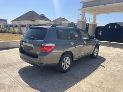 A picture of Neatly Used 2010 Toyota Highlander Price 8milion Kaduna 08036234522 ktmhandle