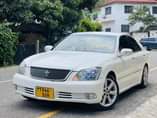 A picture of TOYOTA CROWN