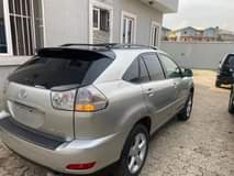 A picture of Super neat deal Lexus Rx 330 2005 model Well maintained