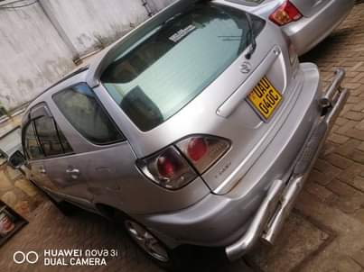 A picture of Toyota harrier