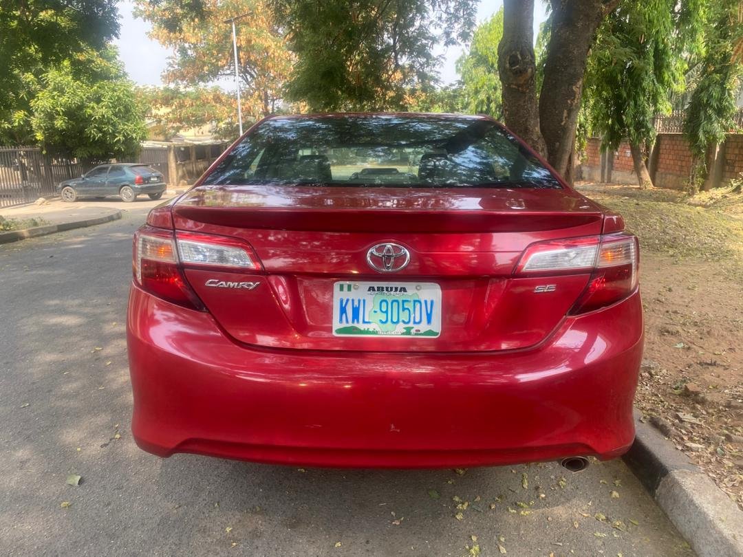 A picture of 2013 Toyota camry se