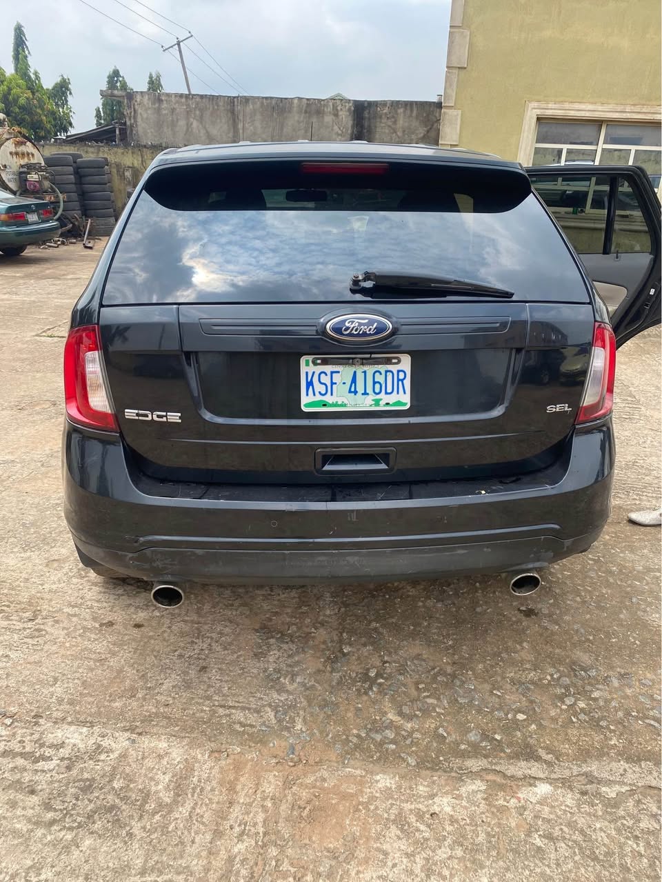 A picture of Ford edge 2012