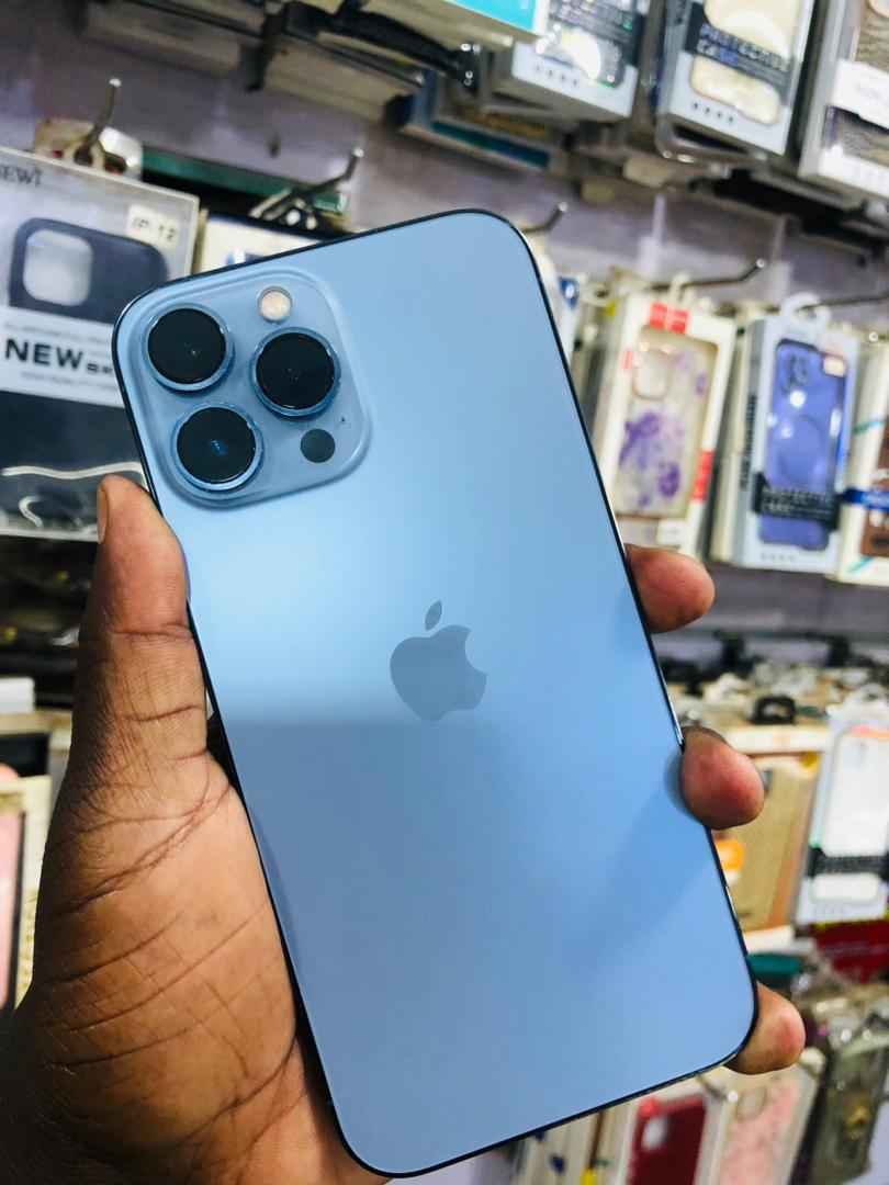 A picture of 128gb iPhone 13 Pro Max