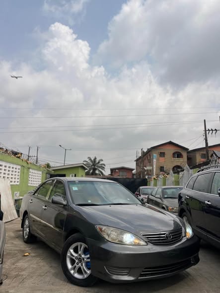 A picture of 2006 Toyota Camry