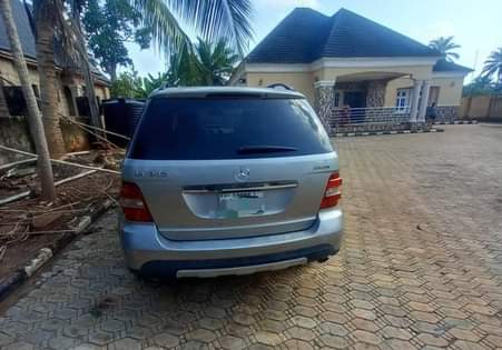 A picture of 2007 ML350 First body Engine Gear and AC very sound